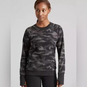 Athleta Sweatshirt Womens Medium Black‎ Camo Gym Workout Sporty Active Stretch